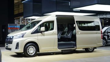 Toyota-Hiace.jpg