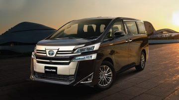 Toyota-Vellfire.jpg